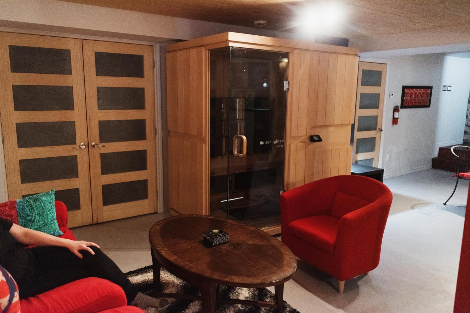 Auberge Incroyable Saint Adrien Exterior foto